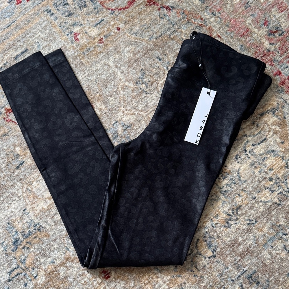 Koral Midnight Black patterned leopard shine Legg… - image 1